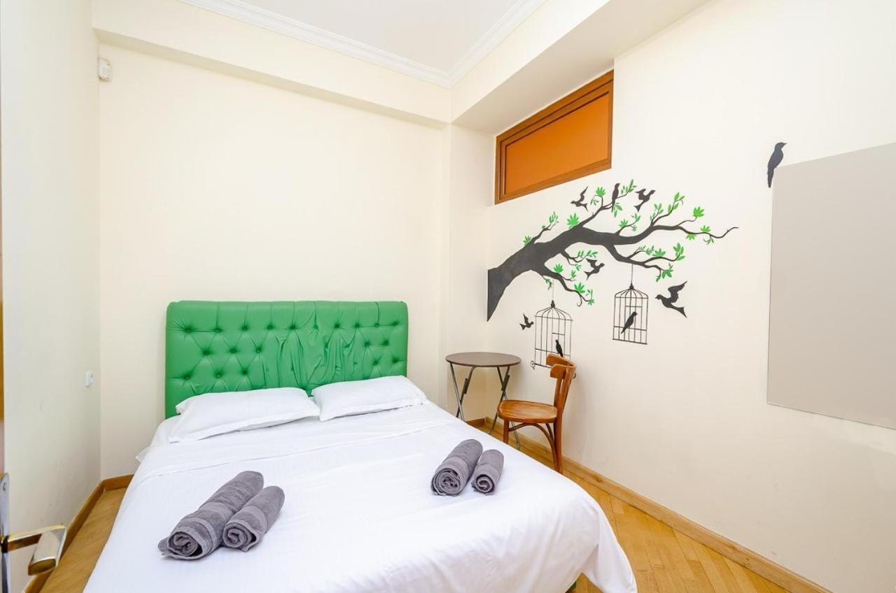 יירבאן Areva Hostel & Apartment מראה חיצוני תמונה